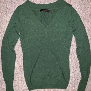 GREEN V-NECK SWEATER